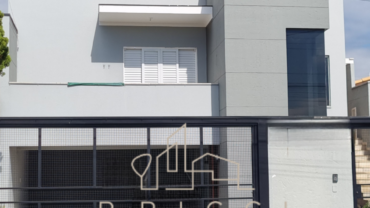 Casa com Energia Solar, Suíte e Vista Panorâmica para a Serra na cidade de São Pedro